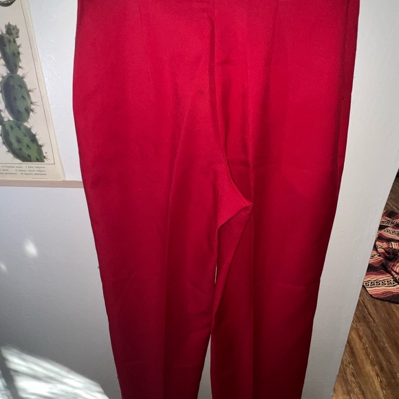 🚨🚨RARE VINTAGE LEVI RED WEDGIE HOT PANTS🚨🚨 - Picture 7 of 13